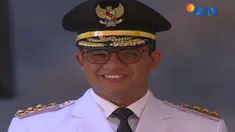 Pengukuran baju tersebut dilakukan di rumah tim sukses Anies - Sandi di Jalan Tirtayasa 2, Jakarta Selatan.