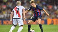 Frenkie de Jong saat Barcelona melawan Rayo Vallecano (AFP)