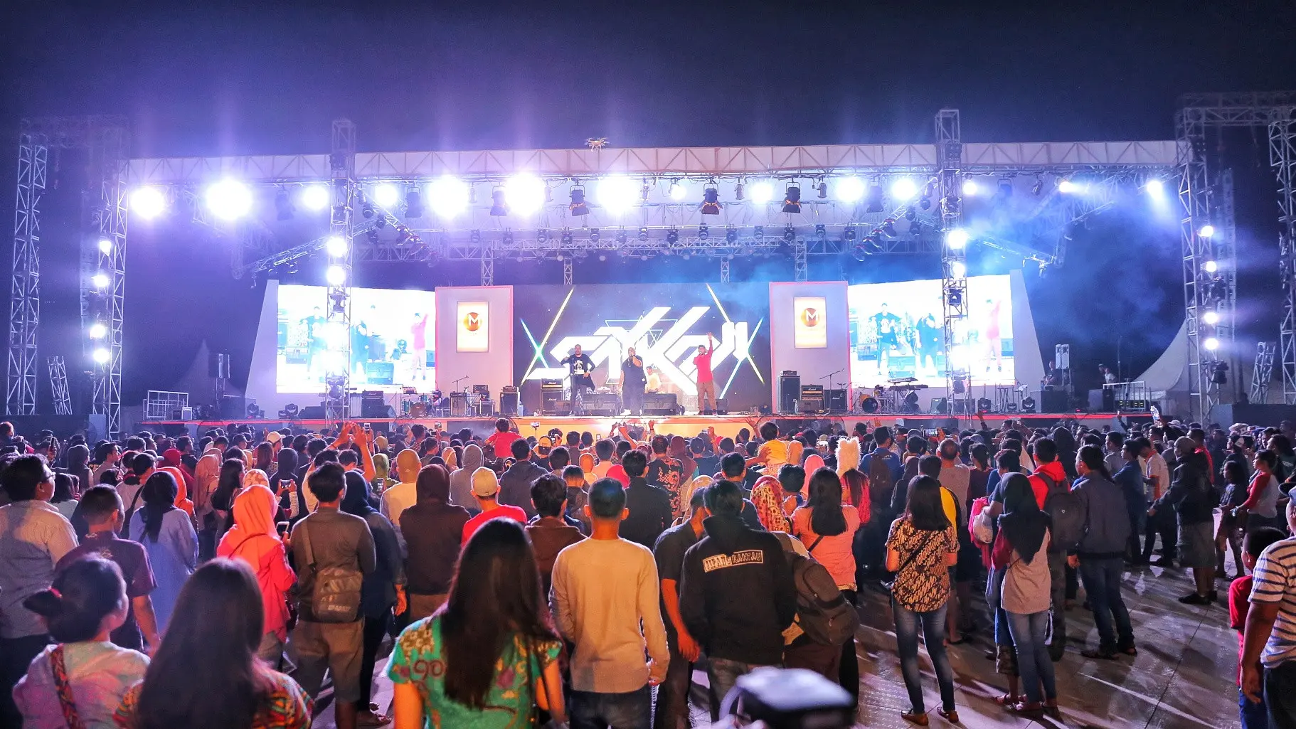 Saykoji saat tampil di Meikarta Music Festival. (Adrian Putra/Bintang.com)