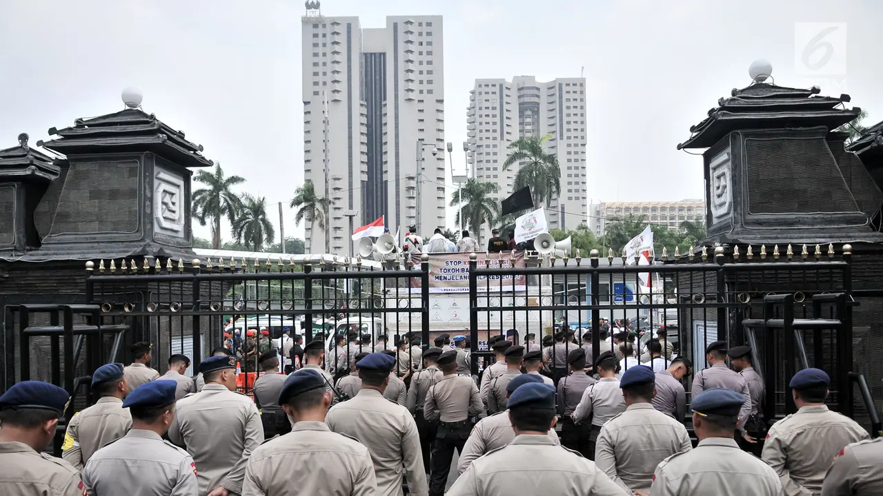 Alumni 212 Kawal Pemeriksaan Amien Rais di Polda Metro Jaya