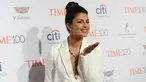 Aktris Bollywood Priyanka Chopra ketika menghadiri acara Time 100 Gala 2016 di New York, Selasa (26/4). Mantan peraih mahkota Miss World itu tampil elegan sekaligus seksi dengan balzer putih. (Ben Gabbe/Getty Images Time/AFP)