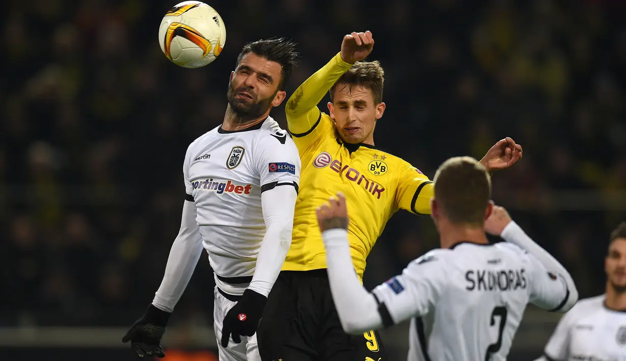 Adnan Januzaj. Pada musim 2015/2016, pemain yang mewarisi jersey nomor 9 yang ditinggalkan Ciro Immobile adalah Adnan Januzaj yang dipinjam dari Manchester United. Hanya bertahan setengah musim, ia hanya tampil 12 laga dan cuma mencetak 3 assist. (AFP/Patrik Stollarz)