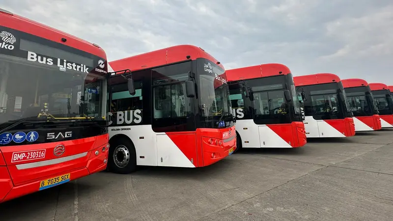 Transjakarta Tambah 22 Unit Armada Bus Listrik dari Operator Eksisting -  News Liputan6.com