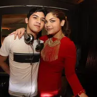 Hubungan Al Ghazali dan Nadira Adnan semakin terlihat mesra.  (via instagram.com/alghazali7)