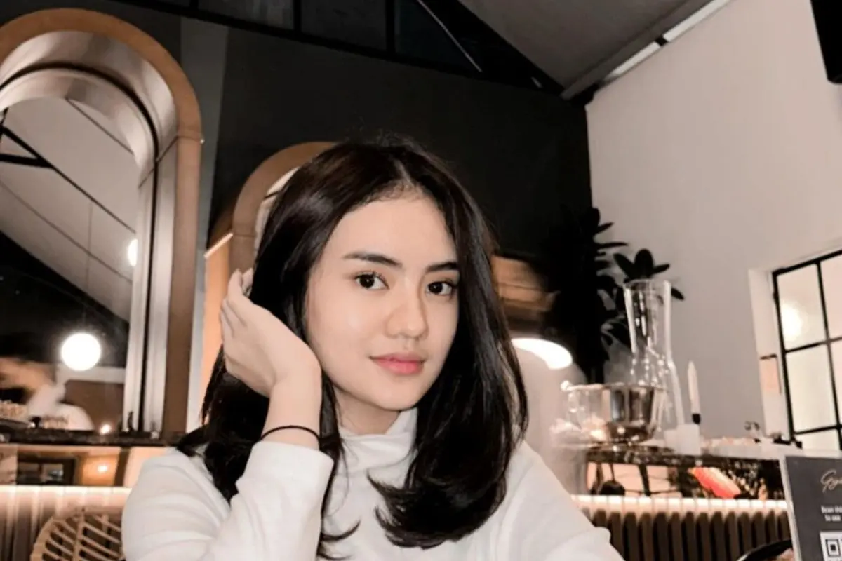 [Fimela] Janis Aneira