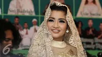 Merasa Penuh Dosa, Fitri Kalina Kembali Umrah Kelima Kalinya