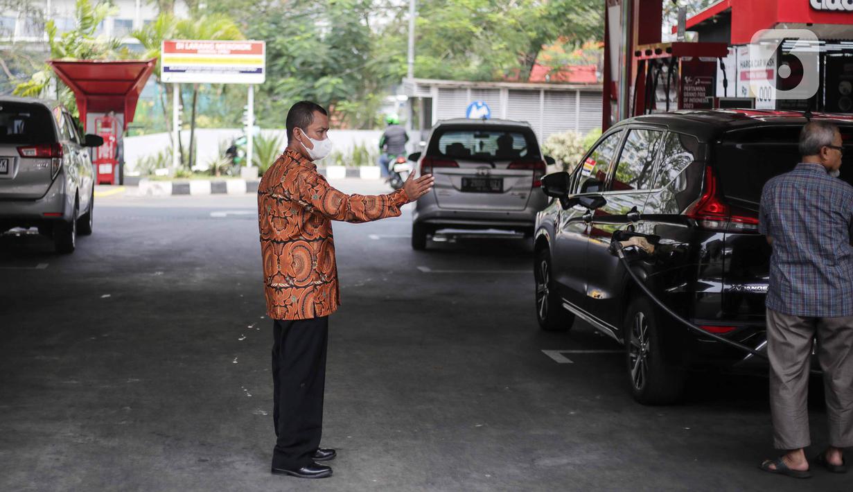 Sekaligus mensosialisasikan batik sebagai identitas bangsa Indonesia yang telah mendapat pengakuan dari UNESCO. (Liputan6.com/Faizal Fanani)