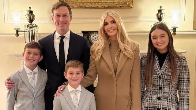 Potret Tampilan Putri dan Cucu Donald Trump,  Ivanka Trump dan Arabella Rose. [@ivankatrump]