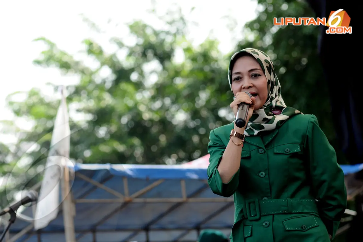 [FOTO] Ribuan Manusia Hijaukan Pulomas