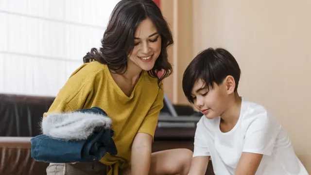Barang Wajib di Kabin Pesawat saat Traveling dengan Anak