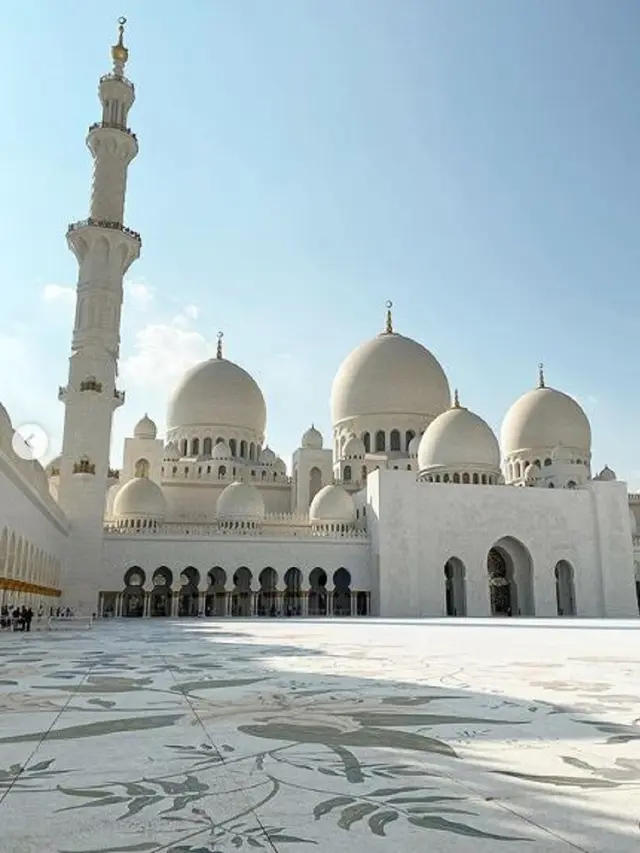 Masjid Agung Sheikh Zayed