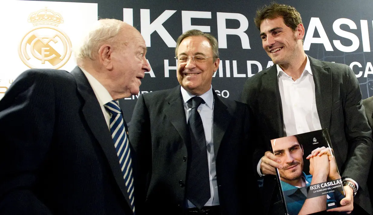 Nama yang lebih dulu tersiar sebelum Ronaldo dan Mourinho adalah Iker Casillas (kanan). Perez (tengah) menyebut jika Casillas adalah penipu terbesar di Madrid. Dirinya juga menambahkan bahwa salah satu legenda kiper Los Blancos itu bukanlah kiper yang bagus. (Foto: Pierre-Philippe Marcou)