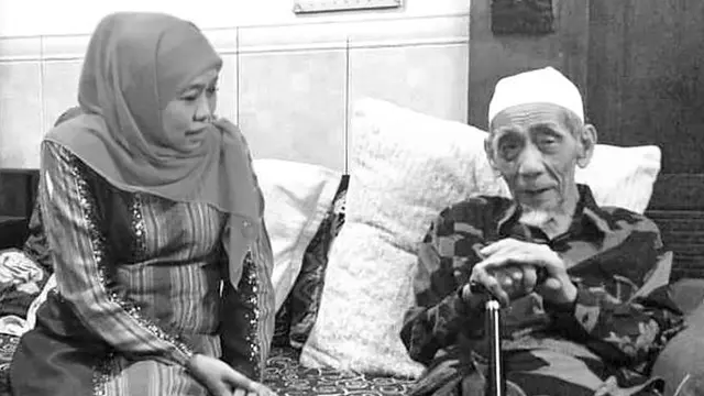 Gubernur Khofifah