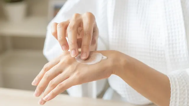 Jangan Cuma Fokus pada Skincare, Intip Rutinitas Body Care yang Penting untuk Maksimalkan Cantikmu