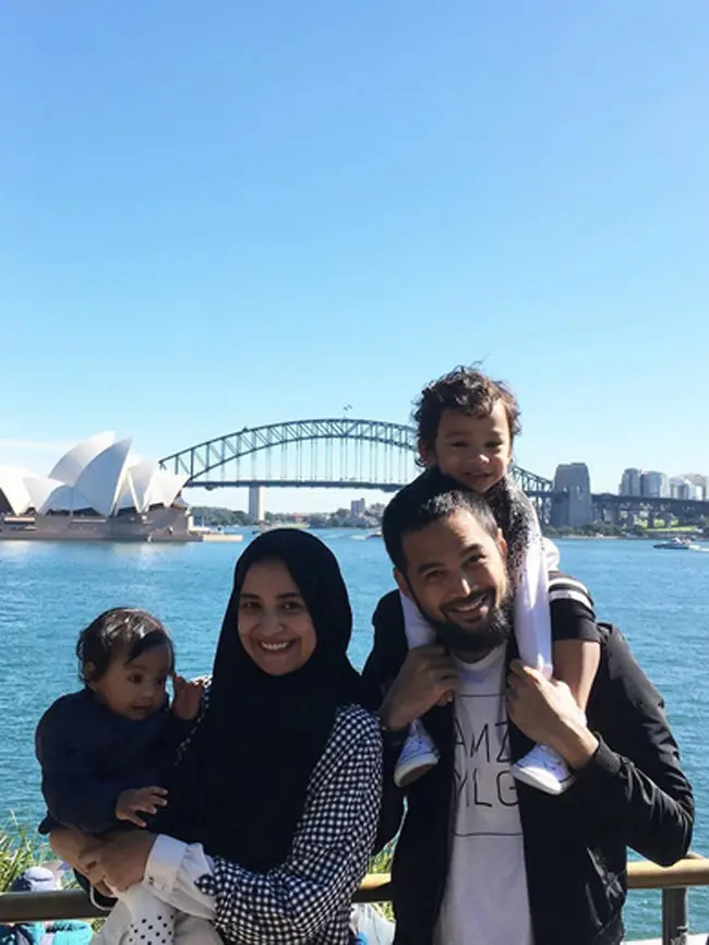 Shireen Sungkar dan keluarga (Instagram/shireensungkar)