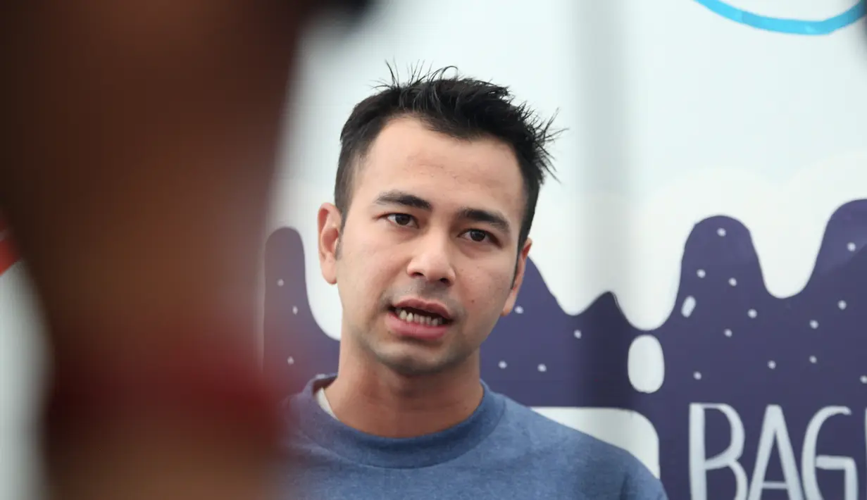 Raffi Ahmad mengaku bersyukur karena memiliki sifat tambeng. Dengan banyaknya komentar negatif yang menyudutkan ia santai menganggapinya. Baginya, ini merupakan bagian dari resiko pekerjaannya sebagai publik figure. (Nurwahyunan/Bintang.com)