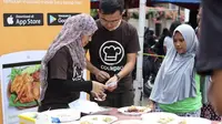 Cookpad Indonesia merayakan keberhasilannya dalam gerakan #Kitaberbagi bersama dengan 200 pengemudi ojek beserta keluarga. (Foto: Cookpad Indonesia)