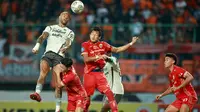 Persija Jakarta memenangkan duel kontra Persib Bandung pada laga tunda pekan ke-28 BRI Liga 1 2022/2023 di Stadion Patriot, Bekasi, Jumat (31/3/2023) malam WIB. (Bola.com/Muhammad Iqbal Ichsan)