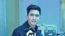 "Belum sih (pacaran), Gue masih ngejalanin aja. Tapi syukurlah kalau mama seneng," singkat Verrell Bramasta. (Nurwahyunan/Bintang.com)