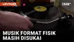 Data industri musik menunjukkan sekitar 85% konsumen AS kini menikmati musik lewat layanan streaming, dan hanya sedikit yang menikmati dalam format fisik yang dimiliki sendiri. Tapi format fisik tak sepenuhnya mati, bahkan penjualannya tumbuh, yakni ...