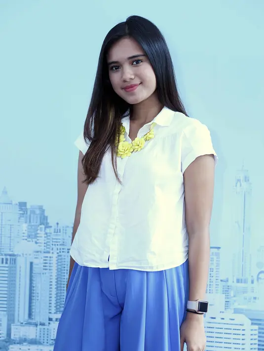 Seringnya makan cemilan, dan sibuknya jadwal syuting, membuat remaja putri 21 tahun jarang berolahraga. Hal itu membuat berat badannya terus mengalami kenaikan. (Nurwahyunan/Bintang.com)