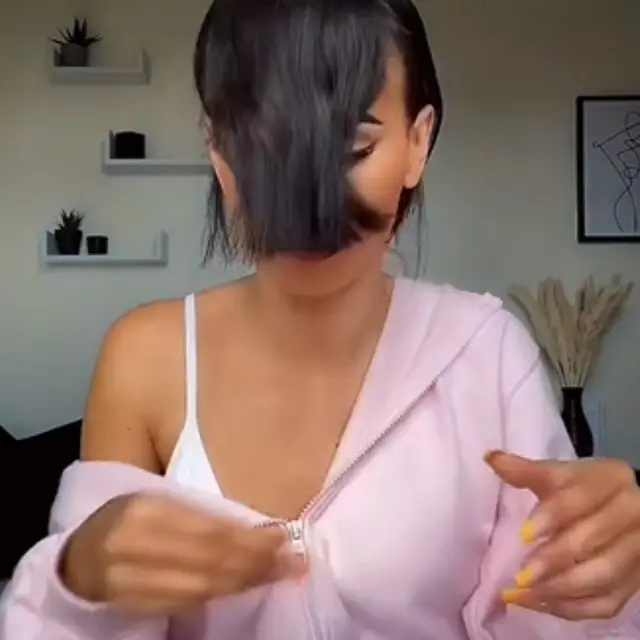 Potong Poni Rambut