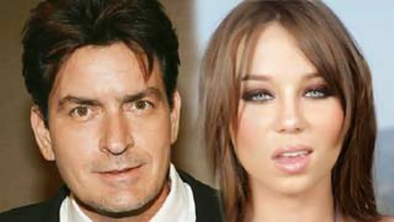 Charlie Sheen dan Capri Anderson