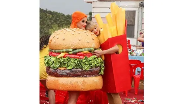 Sempat Berseteru, Begini Akrabnya Katy Perry dan Taylor Swift di Video Clip Terbaru