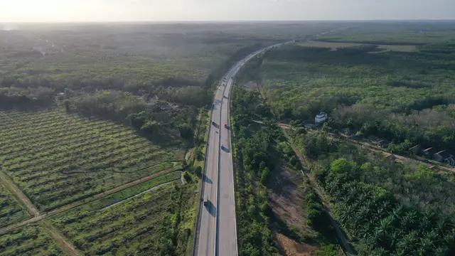 PT Hutama Karya (Persero) menaikkan tarif pada Jalan Tol Terbanggi Besar-Pematang Panggang-Kayu Agung (Terpeka). (Dok HK)