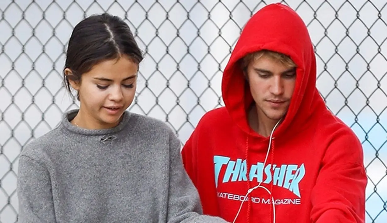 Mandy pun sepertinya menyadari bahwa hubungan Selena Gomez dan Justin Bieber kali ini lebih serius dar sebelumnya. (HollywoodLife)