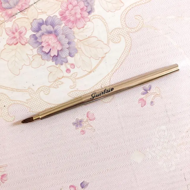 Lipstik kuno