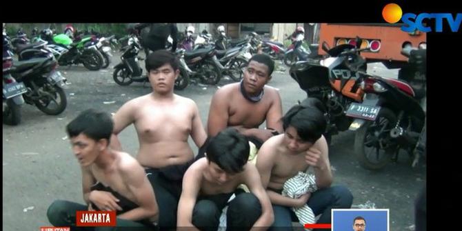 Polisi Tangkap 5 Anggota Gangster di Jakarta Barat