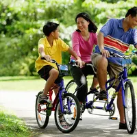 Ilustrasi aktivitas bersama keluarga. (shutterstock)