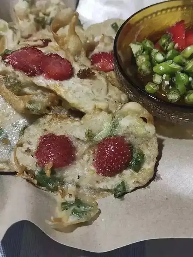 8 Potret Menu Takjil untuk Buka Puasa Ini Nyeleneh Banget