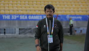 Pelatih Timnas Indonesia U-22, Indra Sjafri pada pertandingan SEA Games 2025 di 700th Anniversary Stadium, Chiang Mai, Jumat (12/12/2025). (Bola.com/Bagaskara Lazuardi)