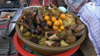 Pilihan menu lauk pauk pada Nasi Boranan