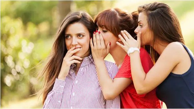 5 Cara Berhenti Menjadi Penggosip Lifestyle Fimela Com