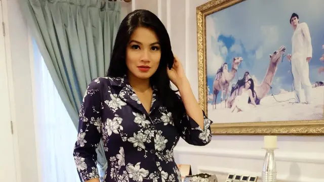 [Bintang] Artis Hamil