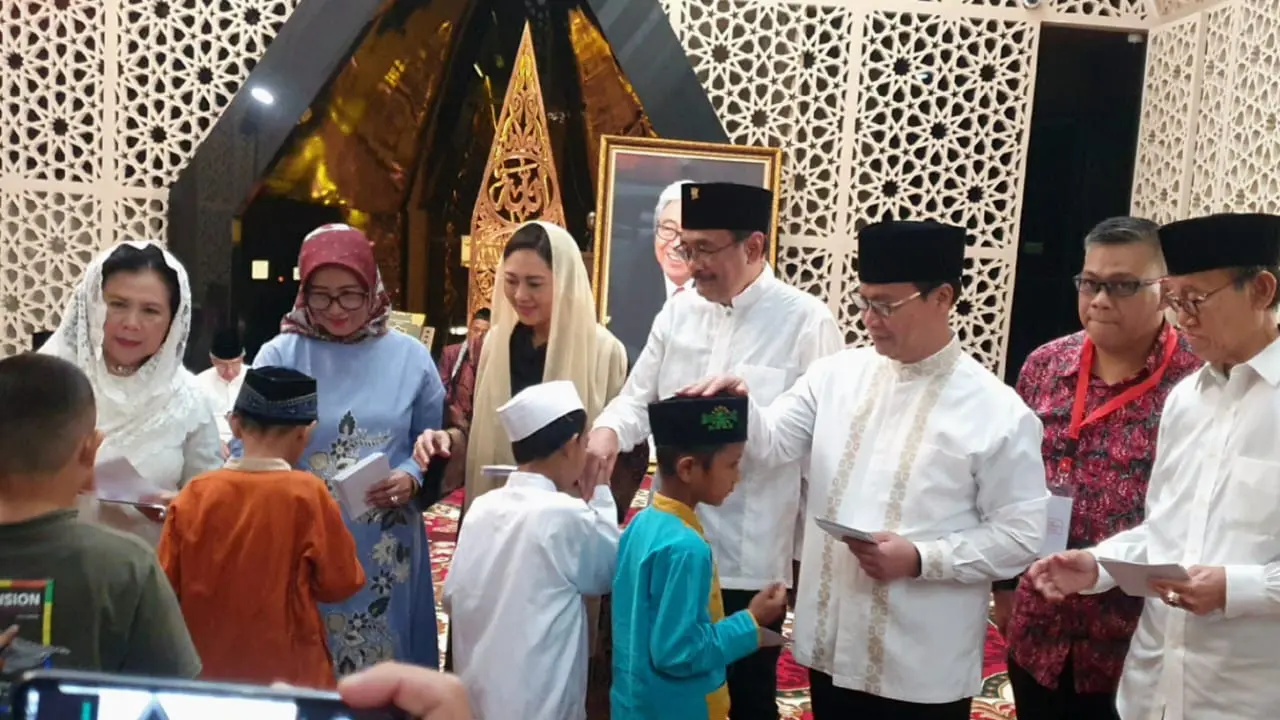 PDI Perjuangan (PDIP) melalui organ sayap Baitul Muslimin Indonesia (Bamusi) menggelar pembacaan surat Yasin, tahlil, dan dzikir dalam peringatan Haul ke-10 wafatnya H.M. Taufik Kiemas