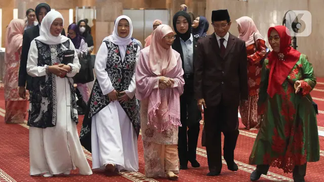 Istri PM Malaysia Azizah Anwar Ibrahim Berkesempatan Kunjungi Masjid Istiqlal dan Gereja Katedral