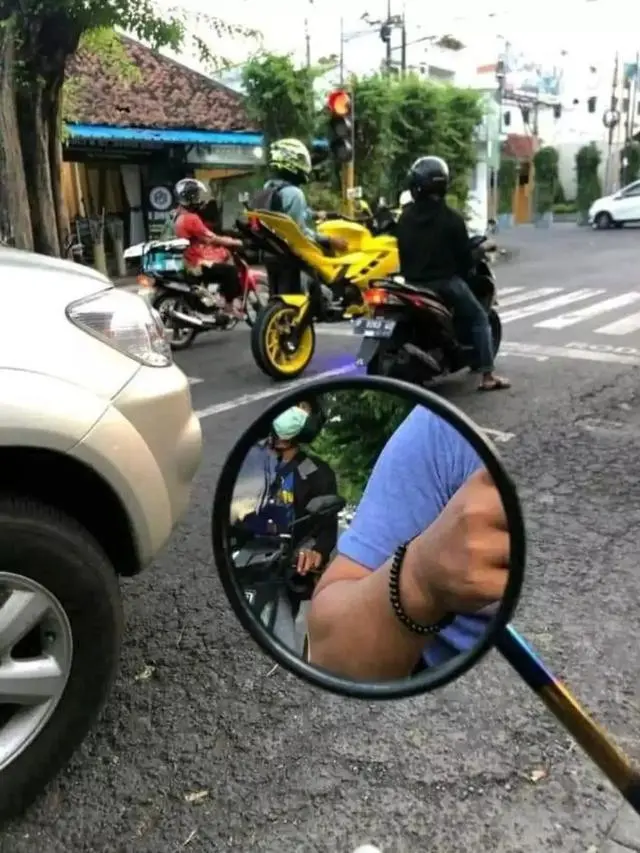 Kumpulan Potret Sepeda Motor yang Mungkin Bisa Bikin Penggunanya Tampil Menawan (ist)