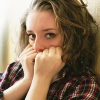 Takut ditinggal suami. (Ilustrasi: lisaaromano.com)