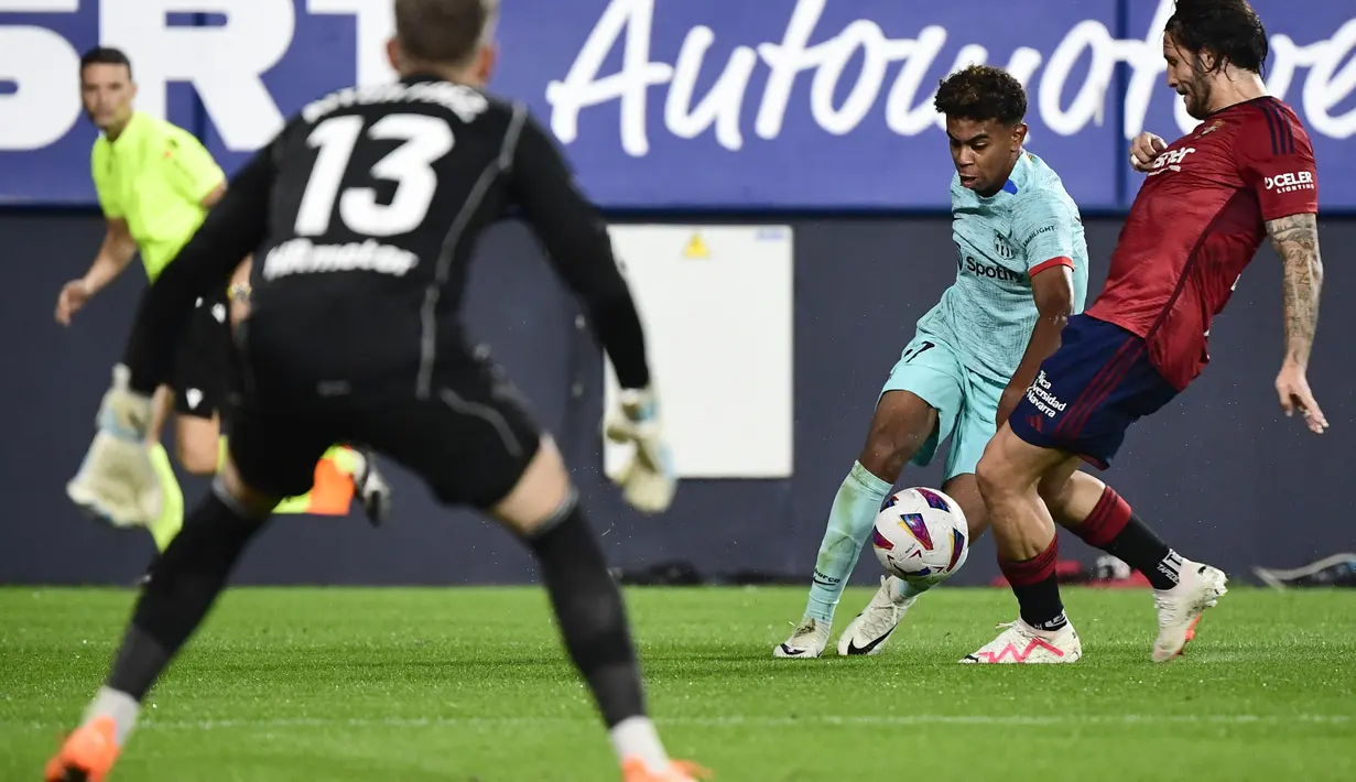 Osasuna sempat menyamakan kedudukan melalui aksi Ezquiel Avila (76'). (Photo by ANDER GILLENEA / AFP)
