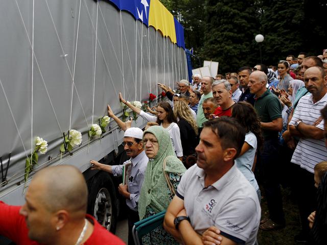 11 7 1995 Tragedi Pembantaian Ribuan Warga Muslim Bosnia Global Liputan6 Com