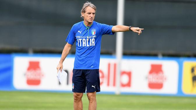 Roberto Mancini memimpin latihan timnas Italia (4/9/2018). (dok. FIGC)