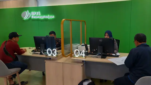 Suasana Kantor Cabang BPJS Ketenagakerjaan Malang (Zainul Arifin/Liputan6.com)
