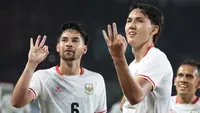 Striker timnas Indonesia Mitchell Baker merayakan hattrick ke gawang Kamboja pada laga Piala AFF 2026 di Stadion Pakansari, Senin (27/7/2026). (Kapanlagi/Budi Santoso)