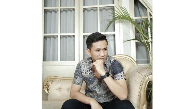 5 Gaya Dave Mustaine di Luar Lapangan, Gelandang Arema