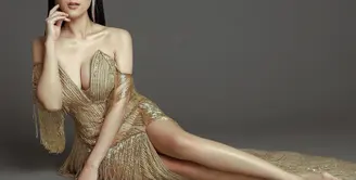 Pemegang lisensi baru Miss Universe di Indonesia Poppy Capella ternyata punya kesamaan dengan bos baru Miss Universe asal Thailand Anne Jakrajutatip