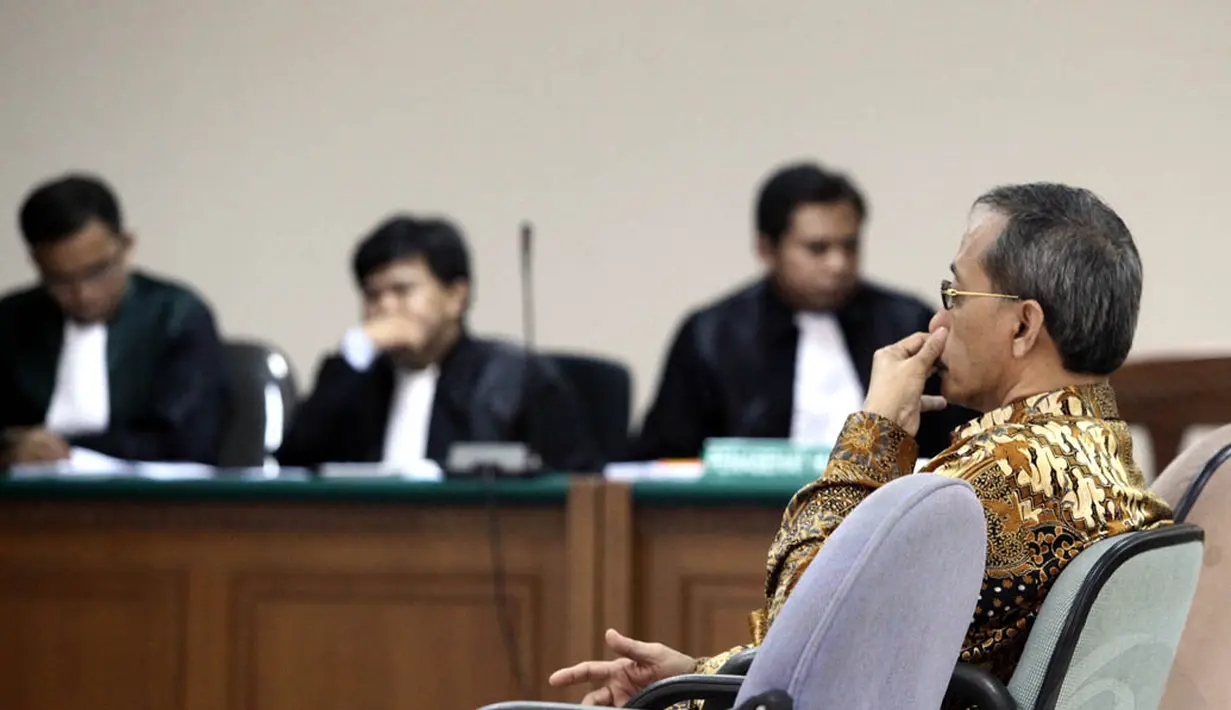 Senin (8/9/14), Heru Sulaksono menjalani sidang perdana di Pengadilan Tipikor, Jakarta. (Liputan6.com/Panji Diksana)